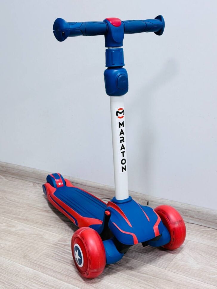 Cамокат Maraton Global red-blue