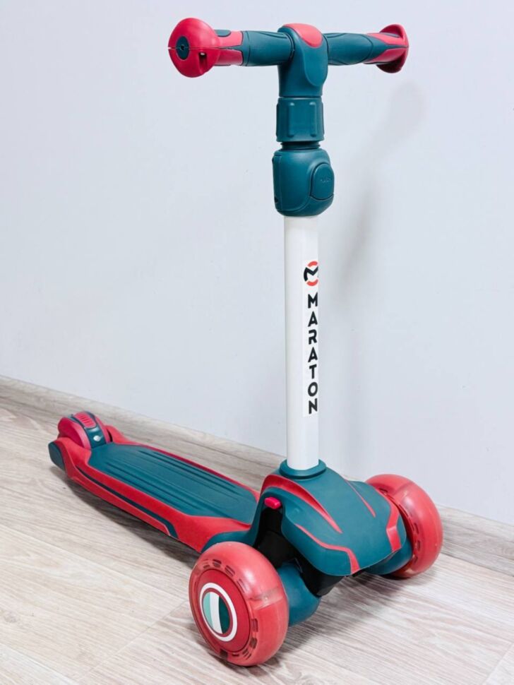 Cамокат Maraton Global red-green