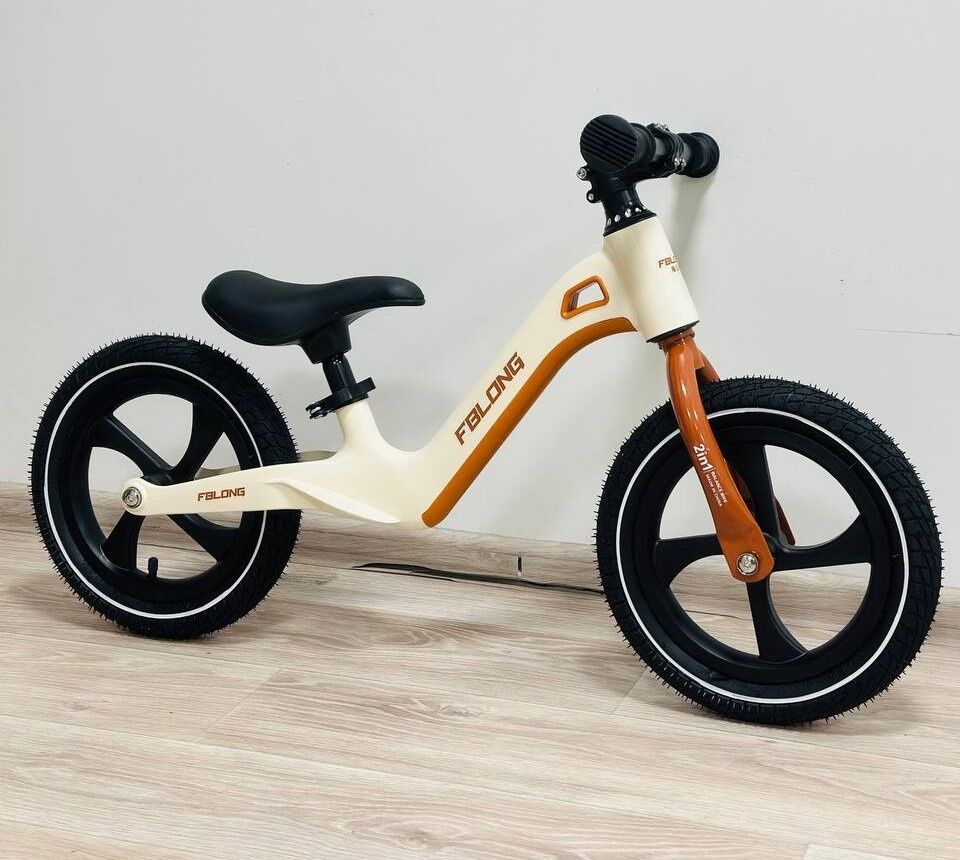 M16 12" Balance Bike